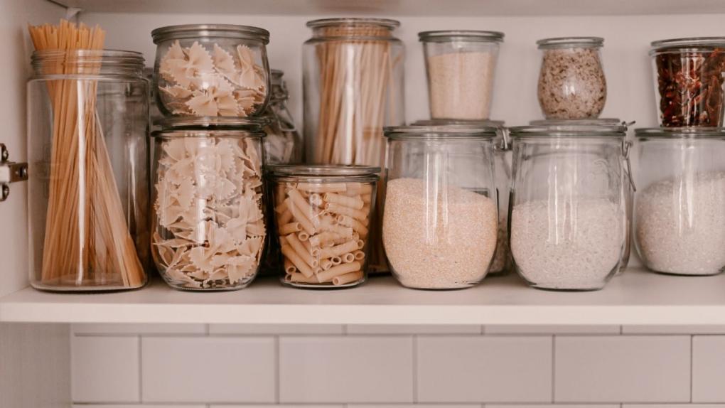 Die Grundlagen für das Kochen beim Camping 34 Food containers