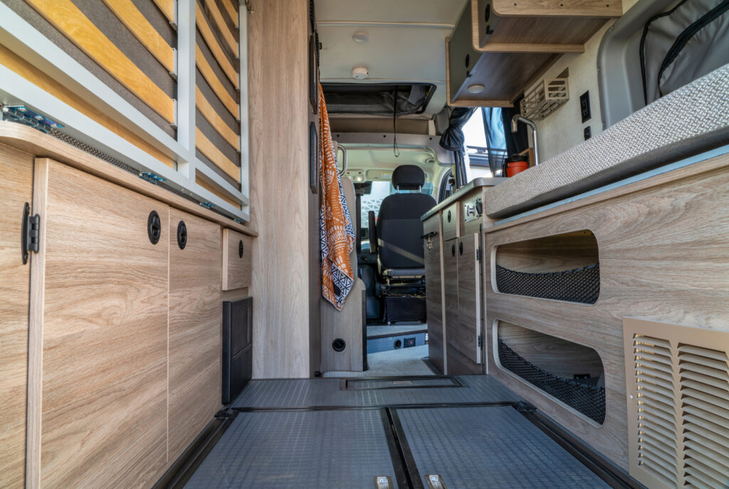 van kitchen dc refrigerators re