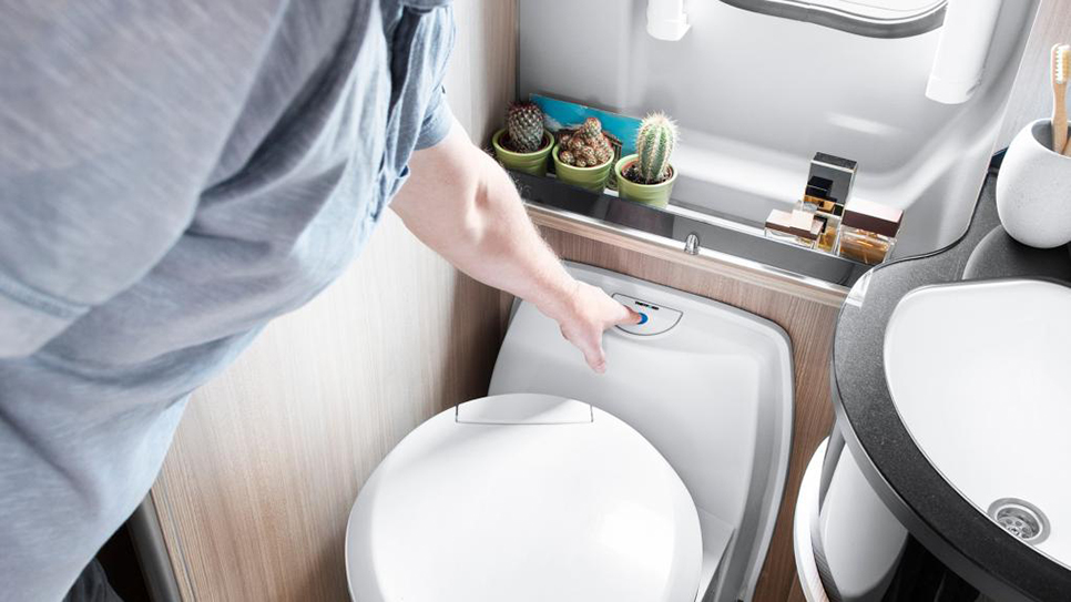 Flush Thetford cassette toilet